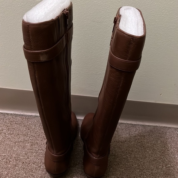 - Arturo Chiang size 7 womens only worse 3 times . - Picture 4 of 4